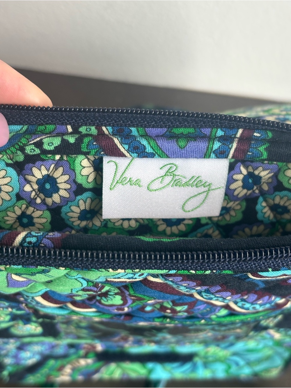 NWOT- Vera Bradley 2009 Retired Crossbody
“Blue Rhapsody" - Picture 6 of 8